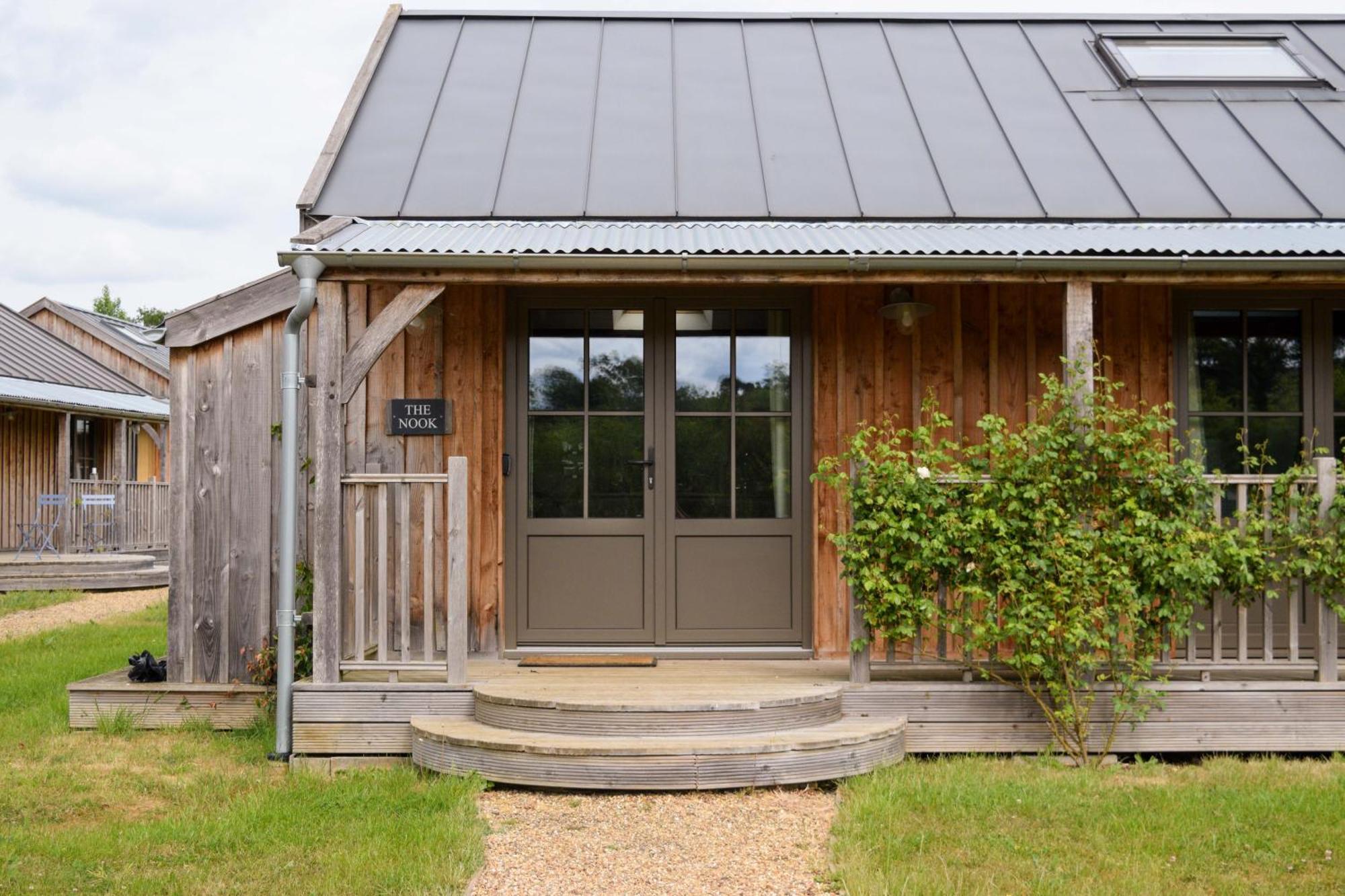 Retreat East Villa Ipswich Exterior photo